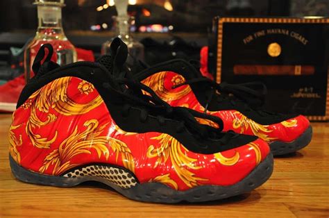 How To Spot Fake Nike x Supreme Foamposite 